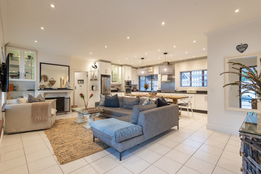 4 Bedroom Property for Sale in Lower Robberg Western Cape